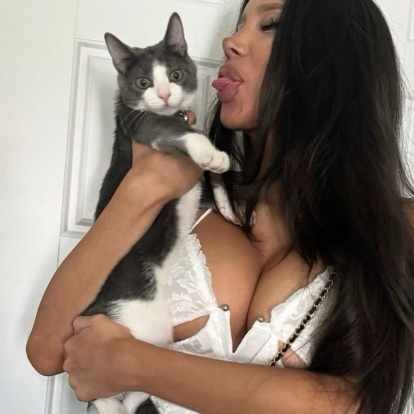 Meet your Posher, Valentina - Picture 16 of 16